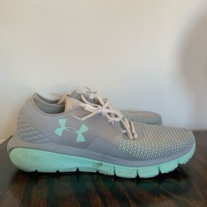 Under Armour jogging sneakers sz 9.5